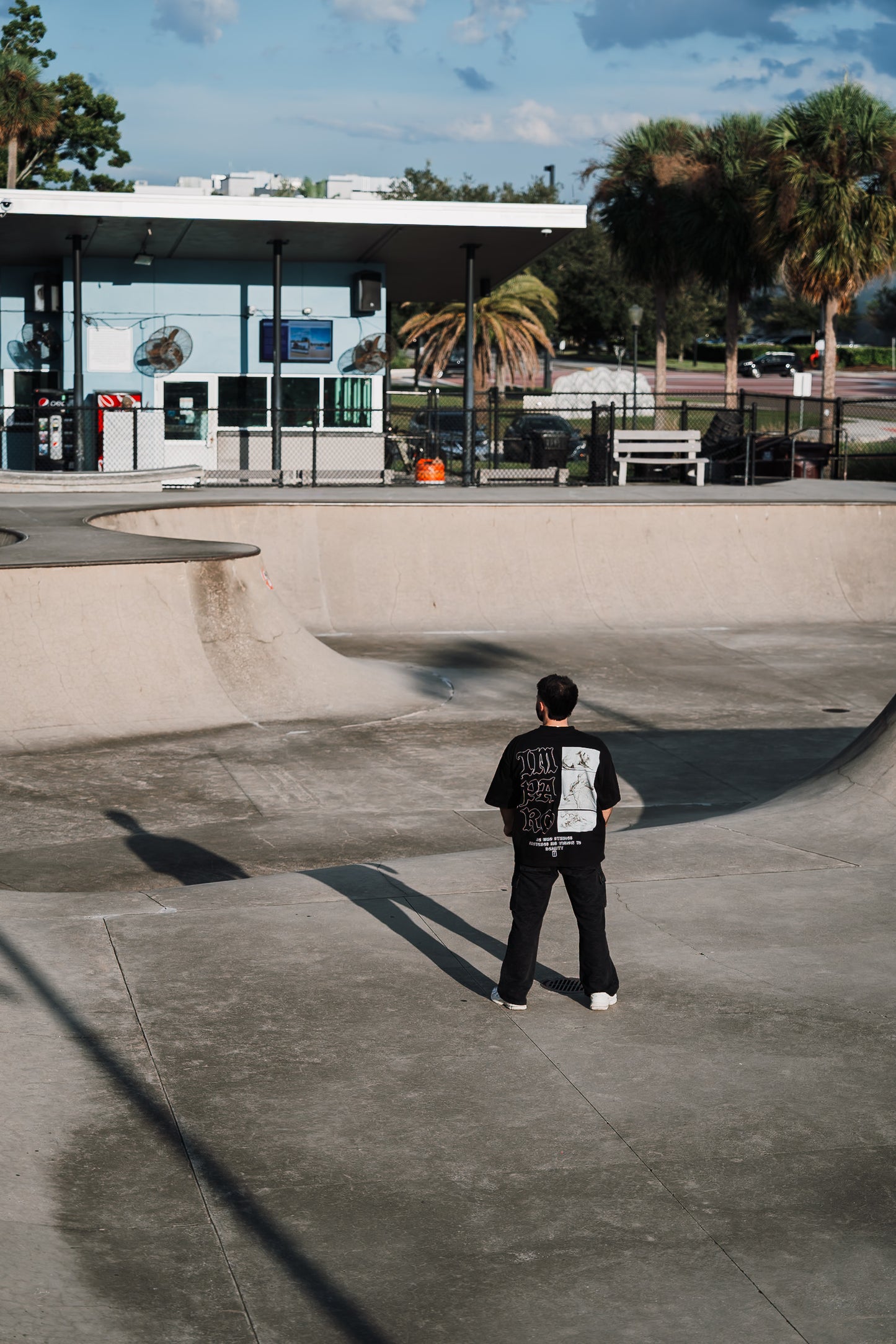 BLUEPRINT TEE IN BLACK