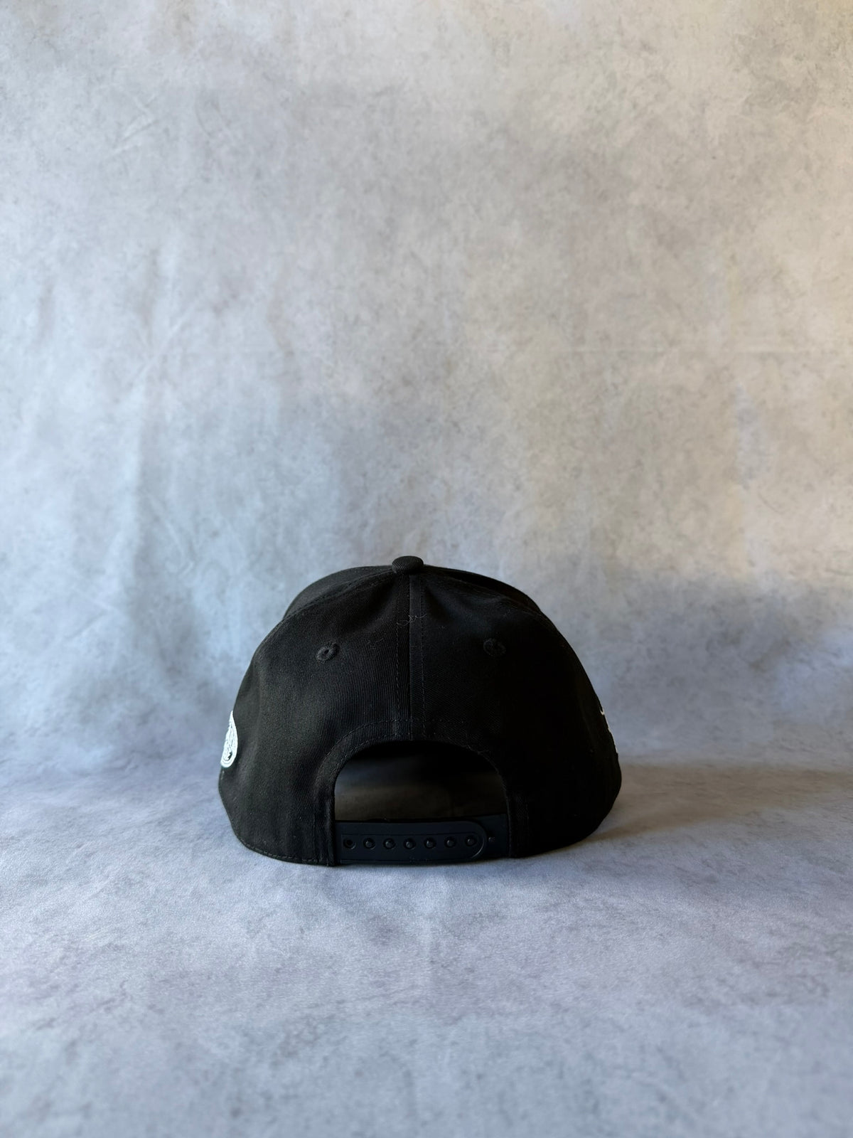 CAPPELLO MIMETICO TIGRATO