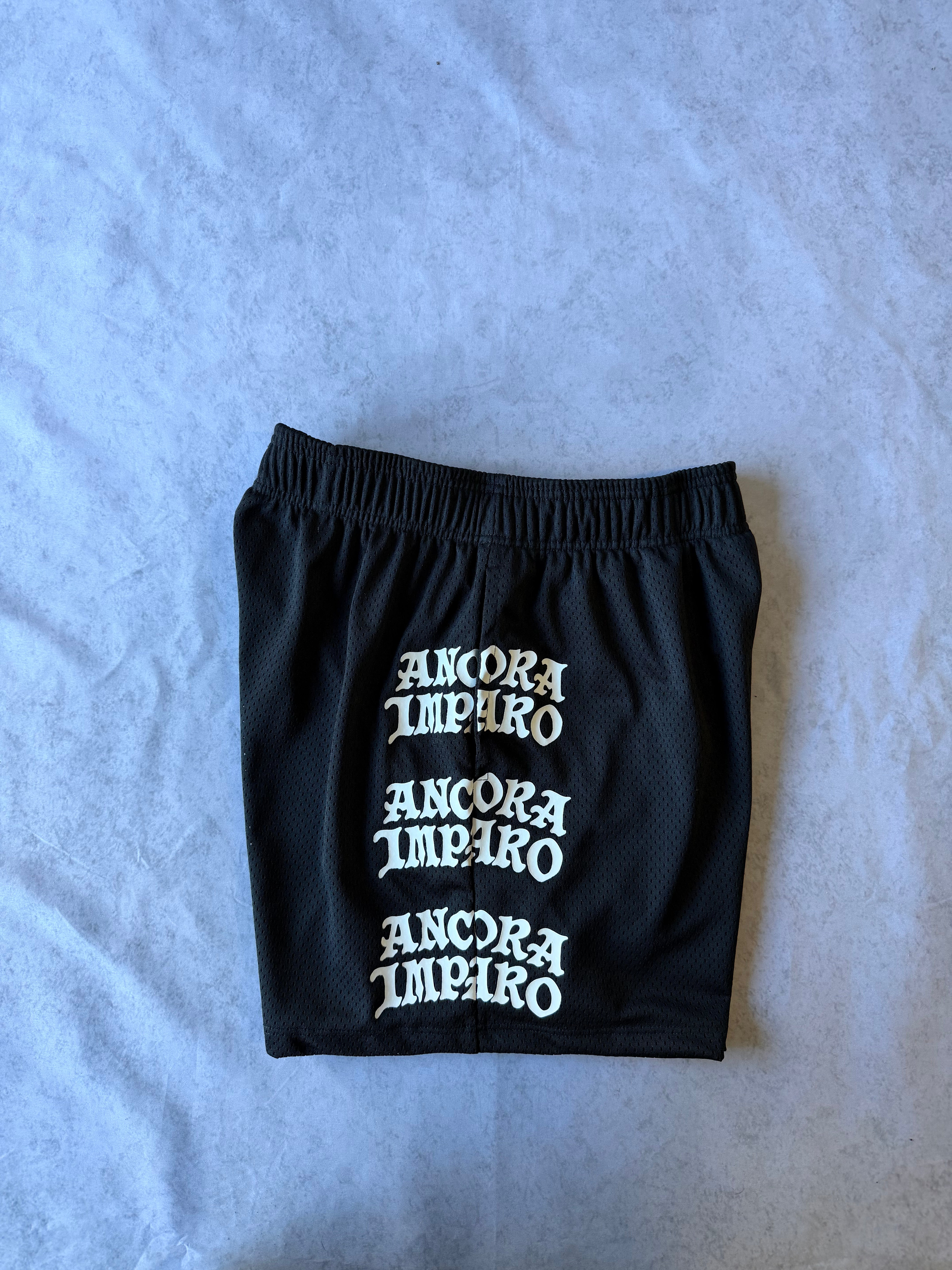 DISCIPLINA NEGLI SHORTS DA ALLENAMENTO
