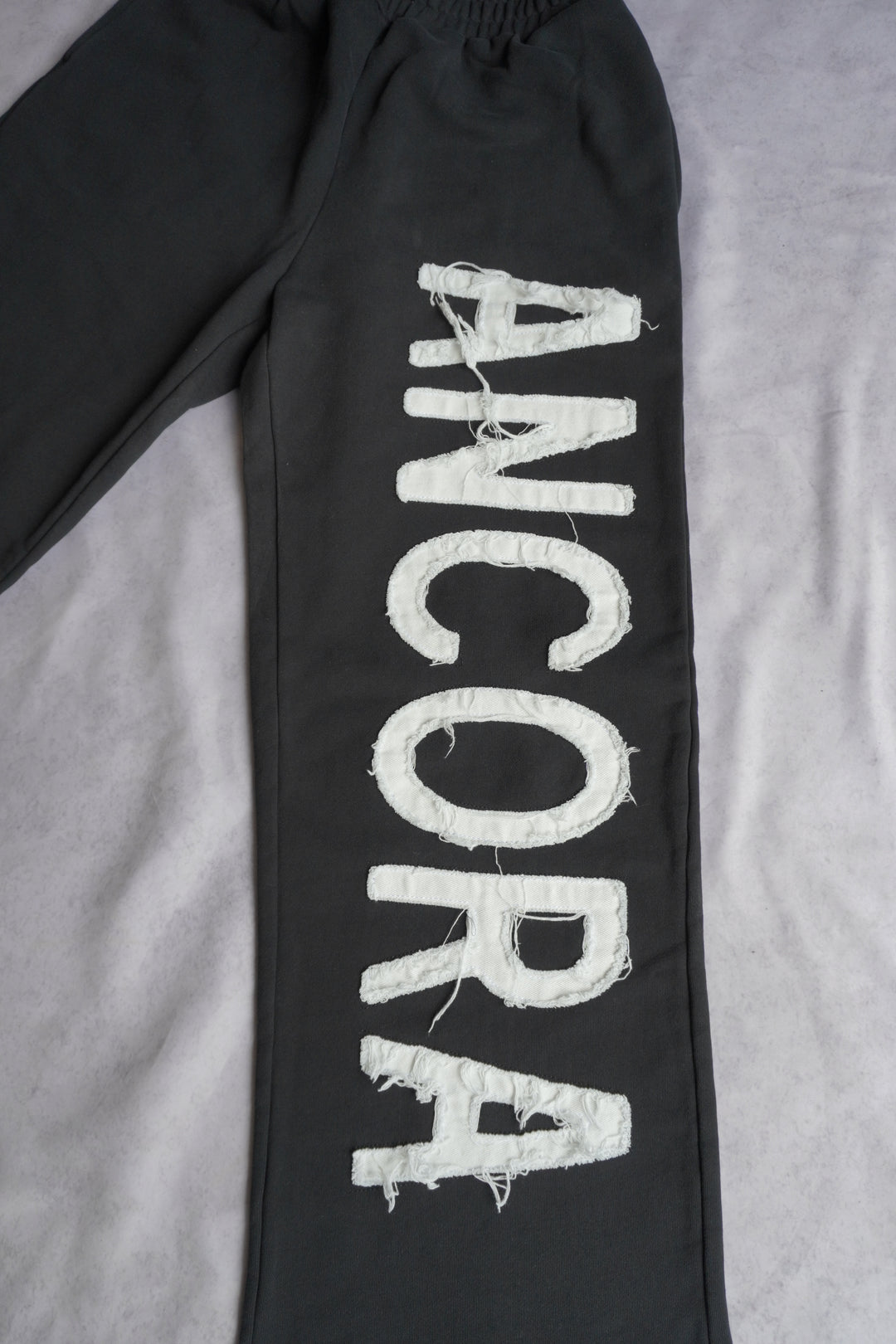 IMPARO APPLIQUÉ CORE PANTS - BLACK