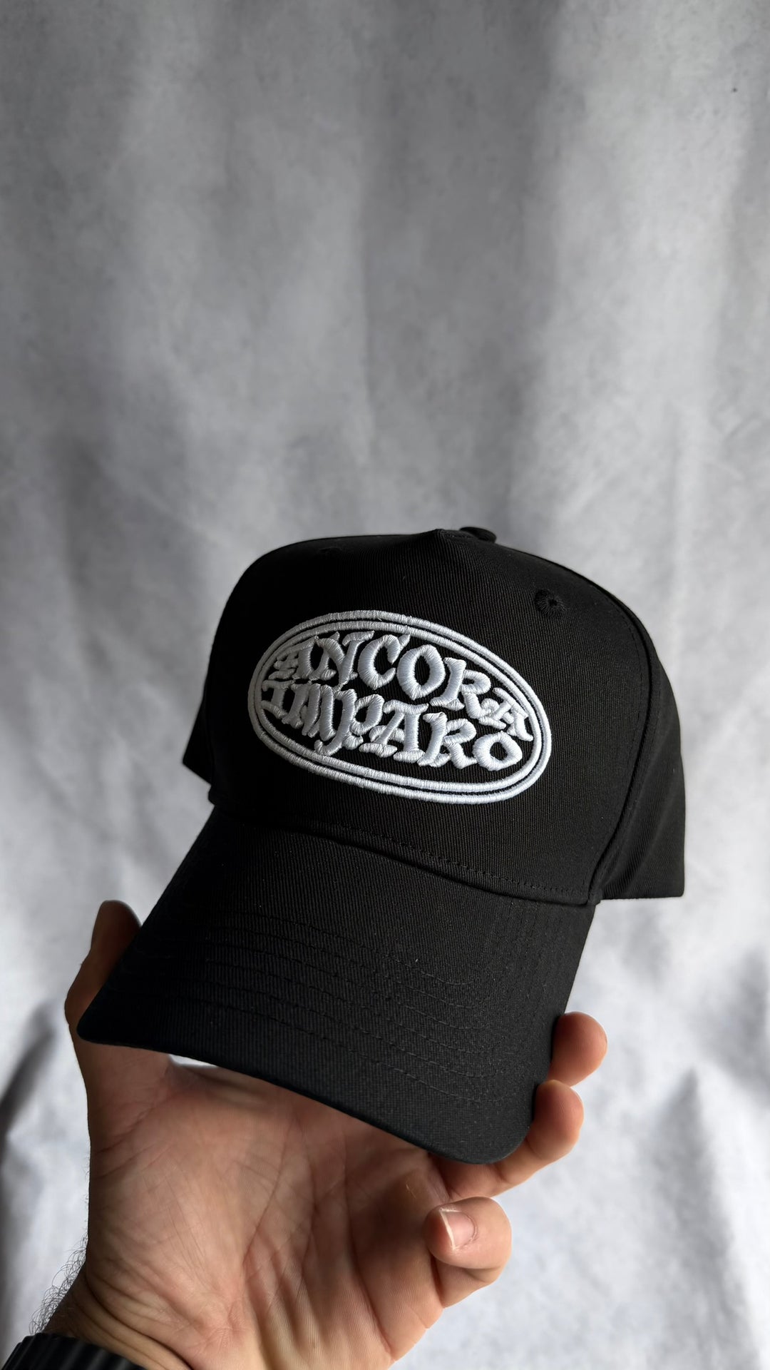 OVAL SNAPBACK