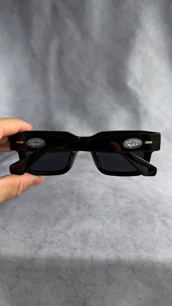 OVAL SUNGLASSES