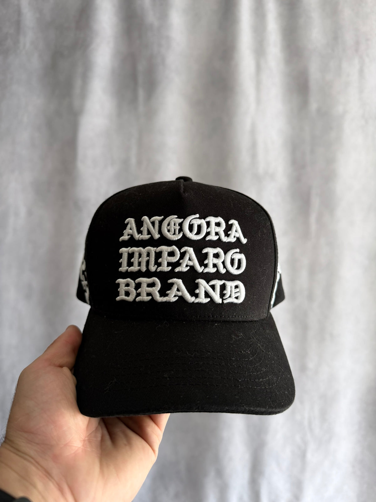 SIDE BY SIDE HAT