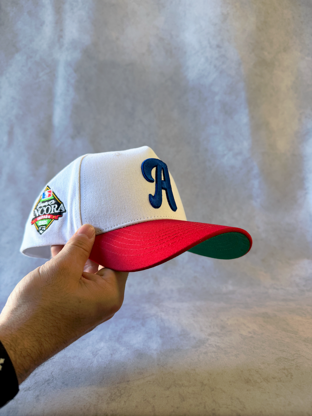 ANCORA 2025 WORLD SERIES SNAPBACK – RETRO WHITE