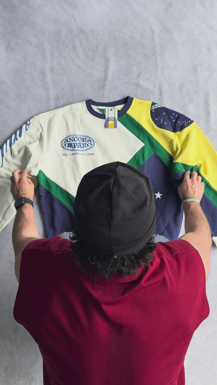 BRAZIL 90 CREWNECK