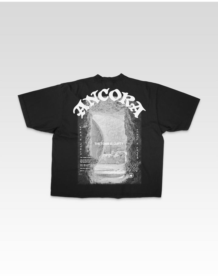 THE TOMB V1 TEE IN BLACK